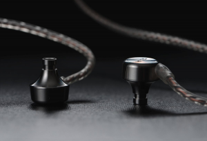 Precíziós fülhallgató